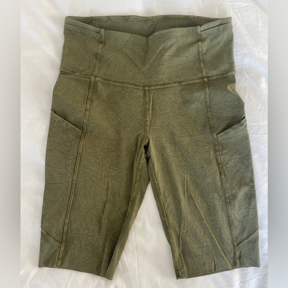 Lululemon align high rise short with pockets 8”